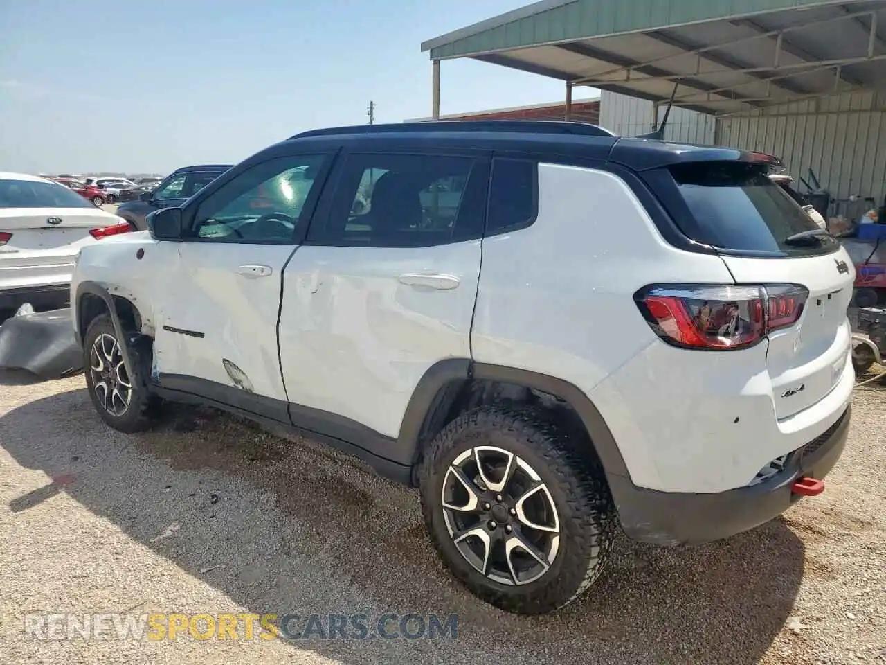 2 Photograph of a damaged car 3C4NJDDN9RT161009 JEEP COMPASS 2024