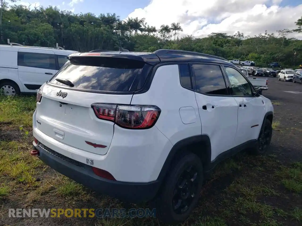 3 Photograph of a damaged car 3C4NJDDN9RT595771 JEEP COMPASS 2024