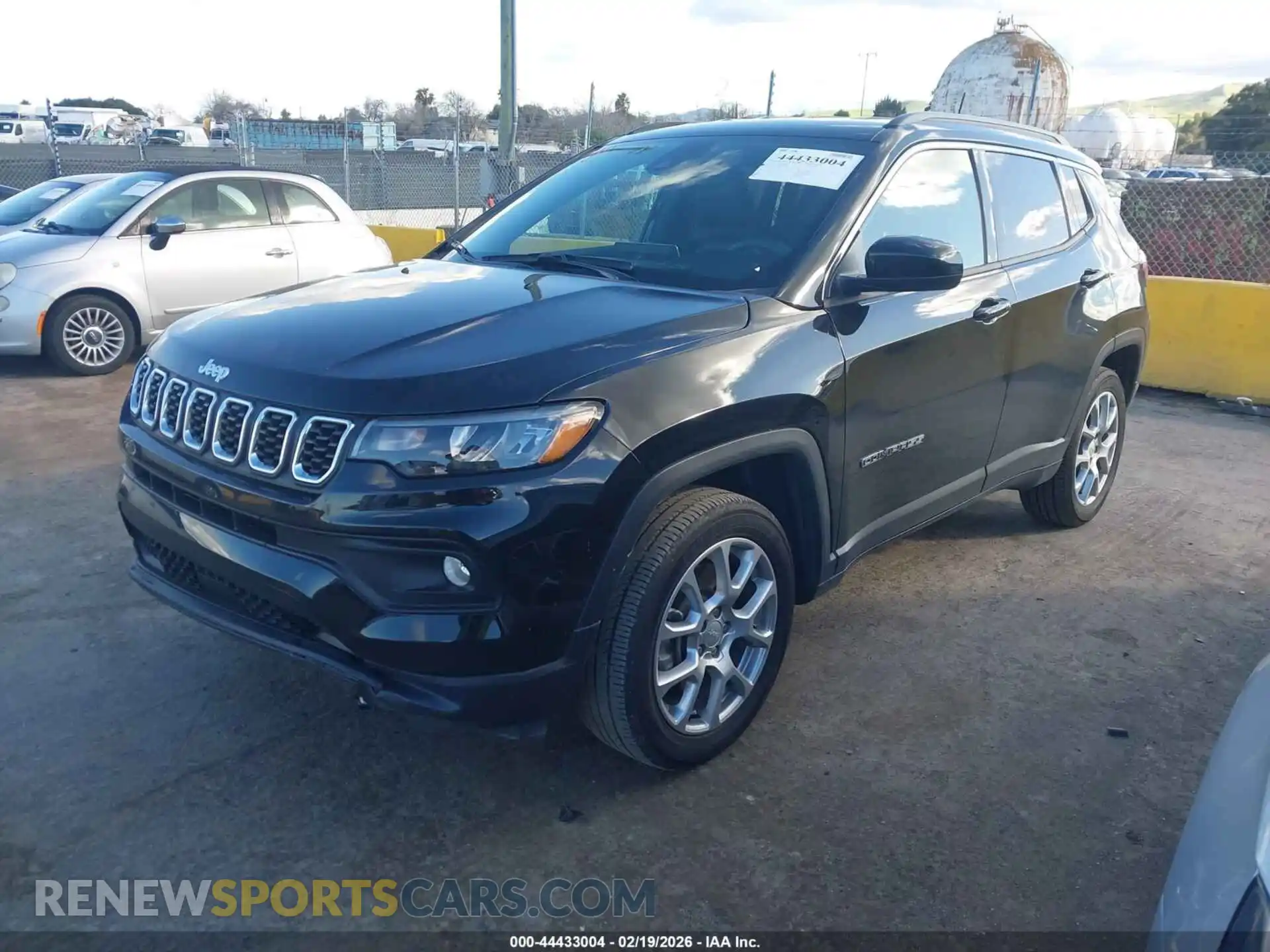 2 fotografías del automóvil dañado 3C4NJDFN0RT106610 JEEP COMPASS 2024