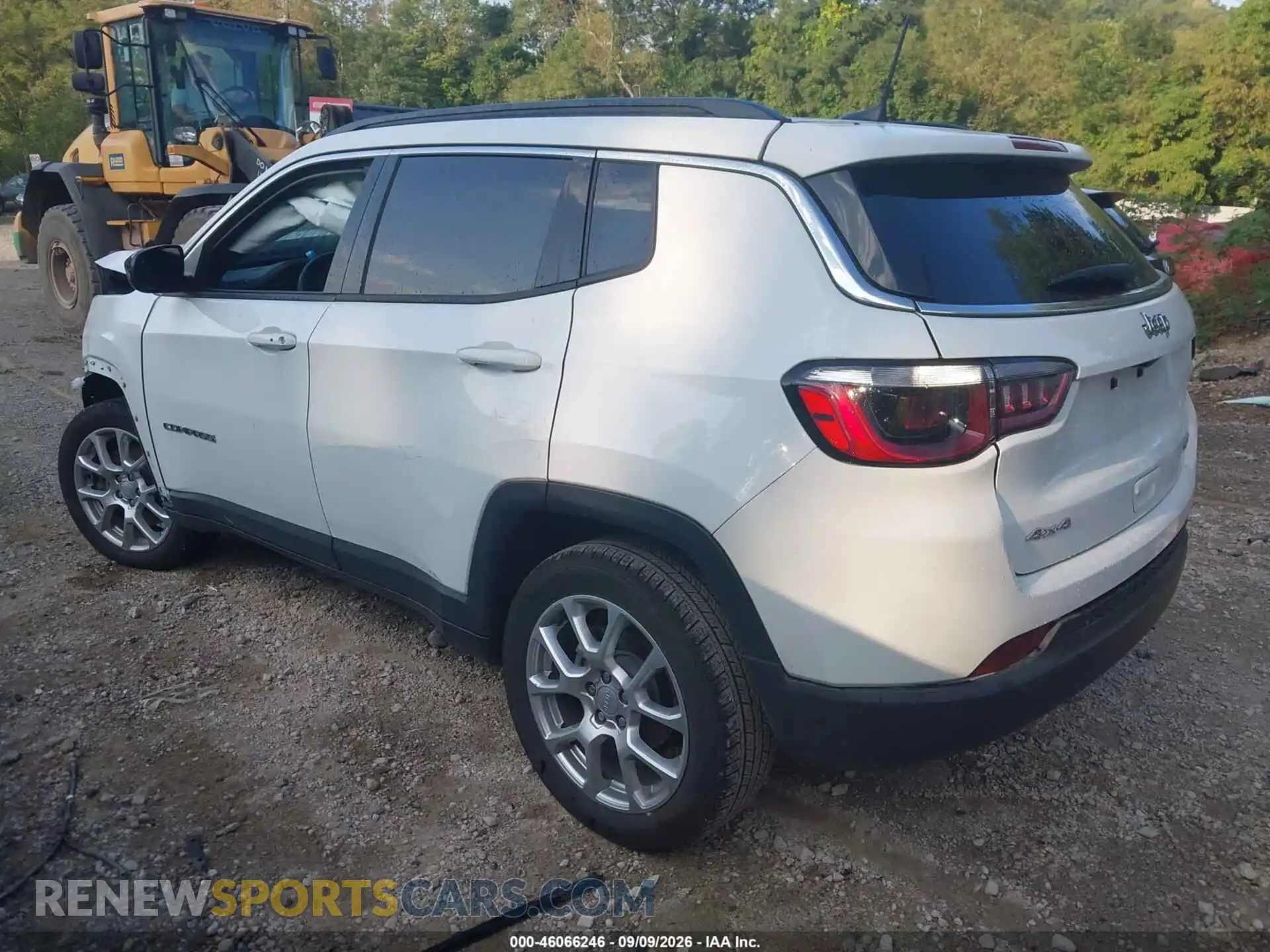 3 Фотография поврежденного автомобиля 3C4NJDFN0RT582968 JEEP COMPASS 2024