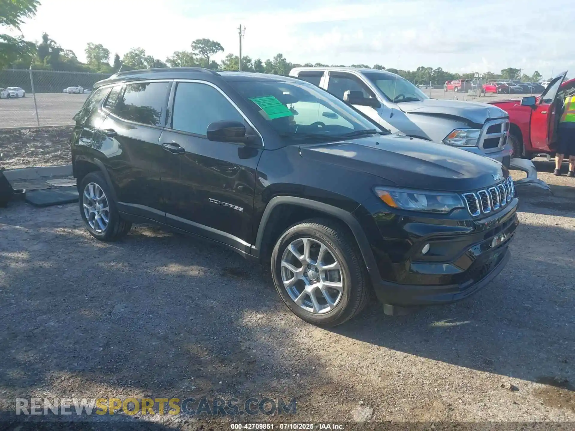 1 Photograph of a damaged car 3C4NJDFN6RT105235 JEEP COMPASS 2024
