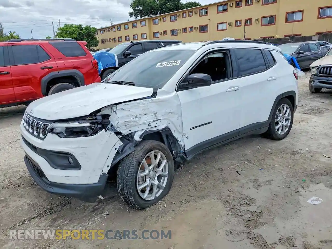1 Photograph of a damaged car 3C4NJDFN9RT602442 JEEP COMPASS 2024