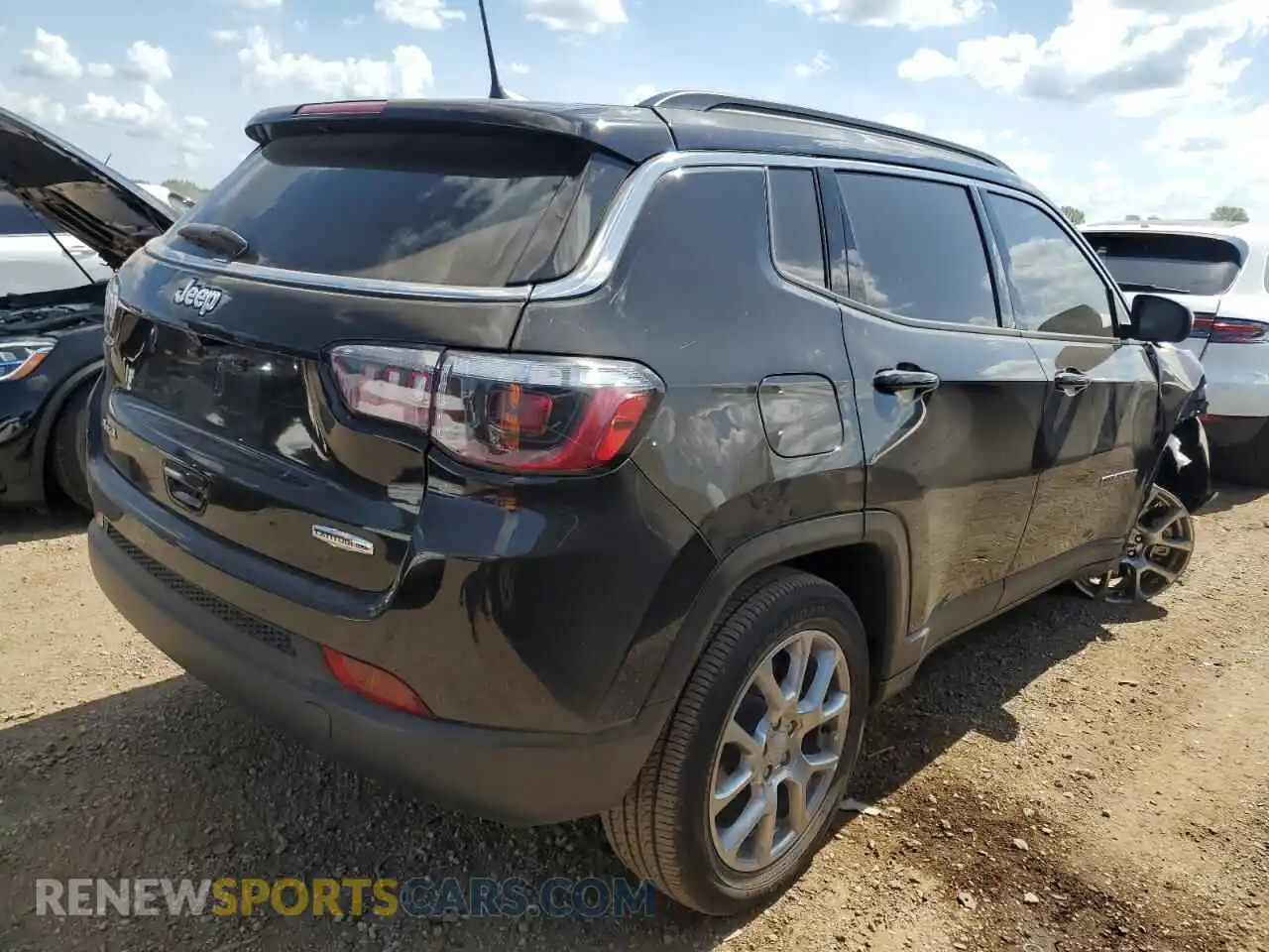 3 Photograph of a damaged car 3C4NJDFNXRT126427 JEEP COMPASS 2024