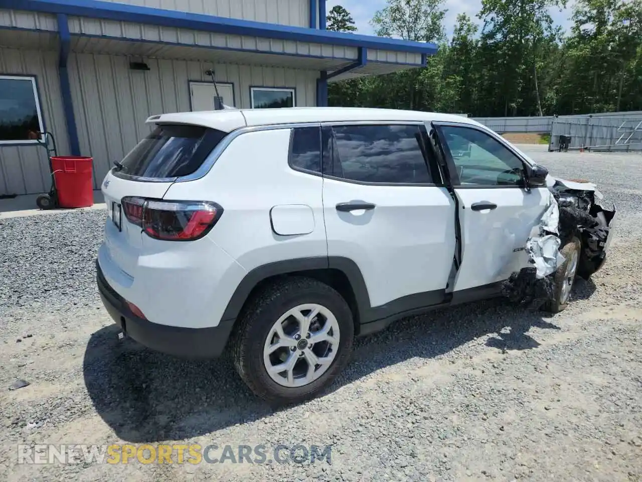 3 Фотография поврежденного автомобиля 3C4NJDAN5ST505851 JEEP COMPASS 2025