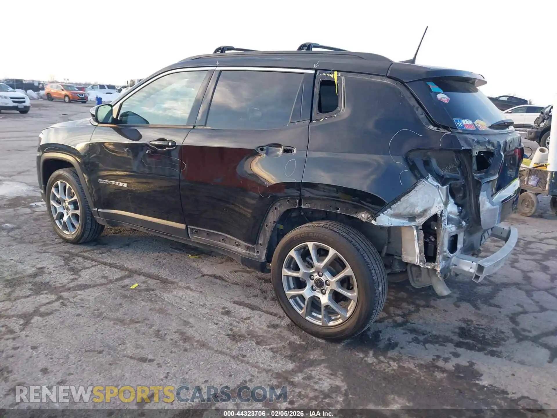 3 Photograph of a damaged car 3C4NJDBN1ST515713 JEEP COMPASS 2025
