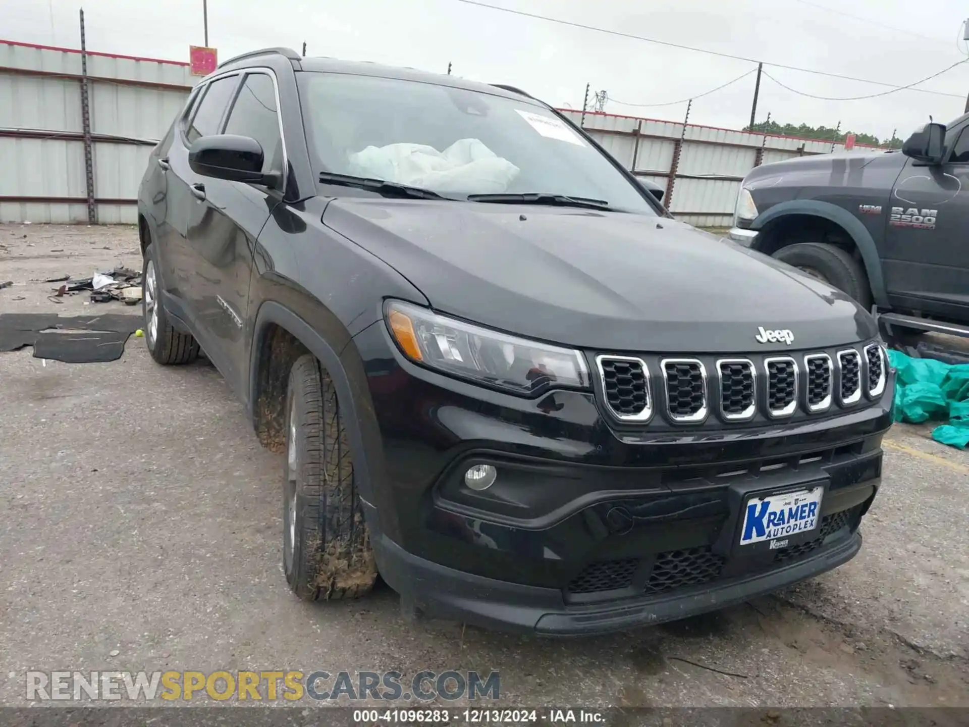 1 Photograph of a damaged car 3C4NJDBN1ST518028 JEEP COMPASS 2025