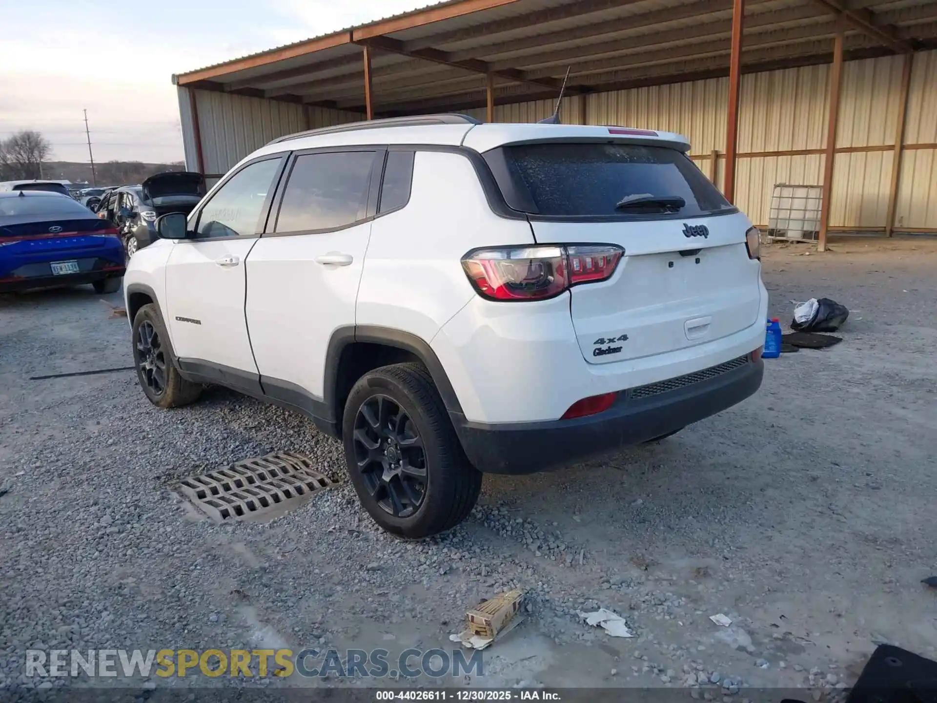 3 Photograph of a damaged car 3C4NJDBN1ST555712 JEEP COMPASS 2025