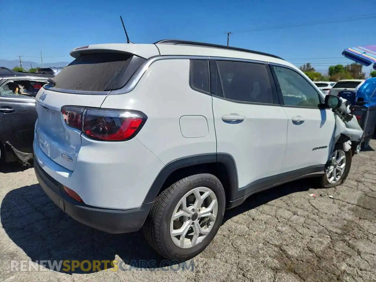 3 Photograph of a damaged car 3C4NJDBN1ST592890 JEEP COMPASS 2025