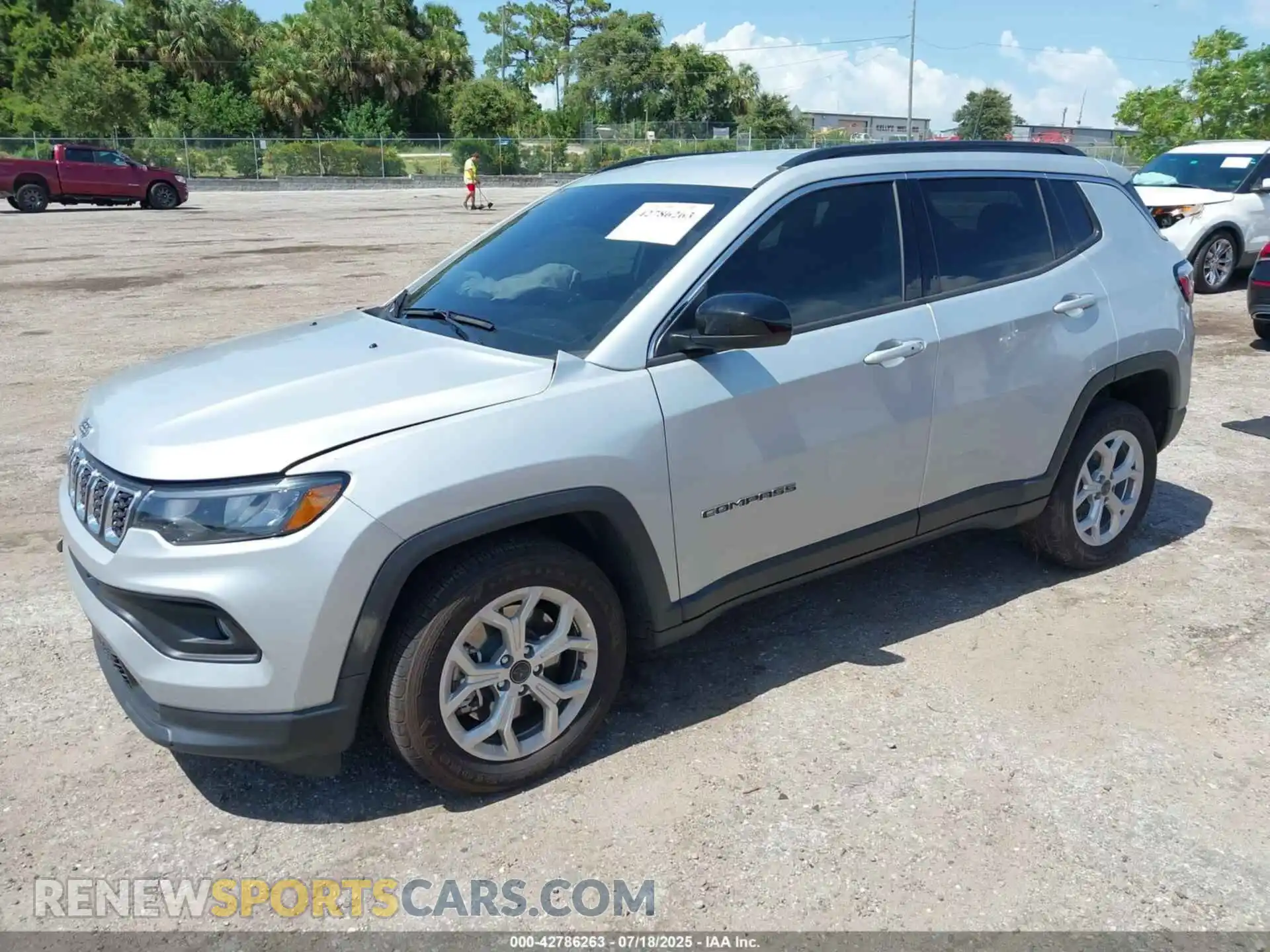 2 fotografías del automóvil dañado 3C4NJDBN2ST534920 JEEP COMPASS 2025