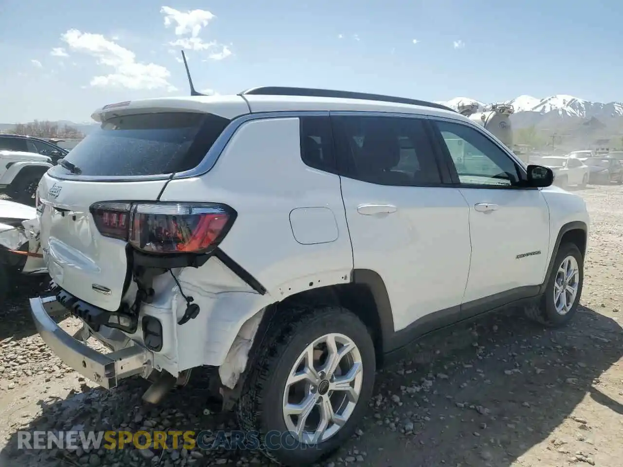 3 fotografías del automóvil dañado 3C4NJDBN2ST547179 JEEP COMPASS 2025