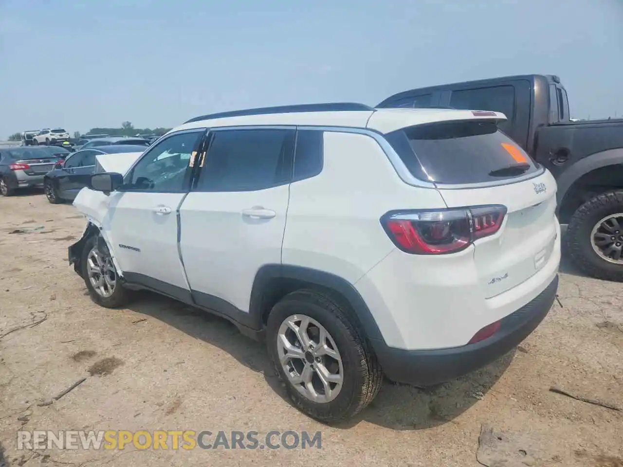2 fotografías del automóvil dañado 3C4NJDBN2ST592977 JEEP COMPASS 2025