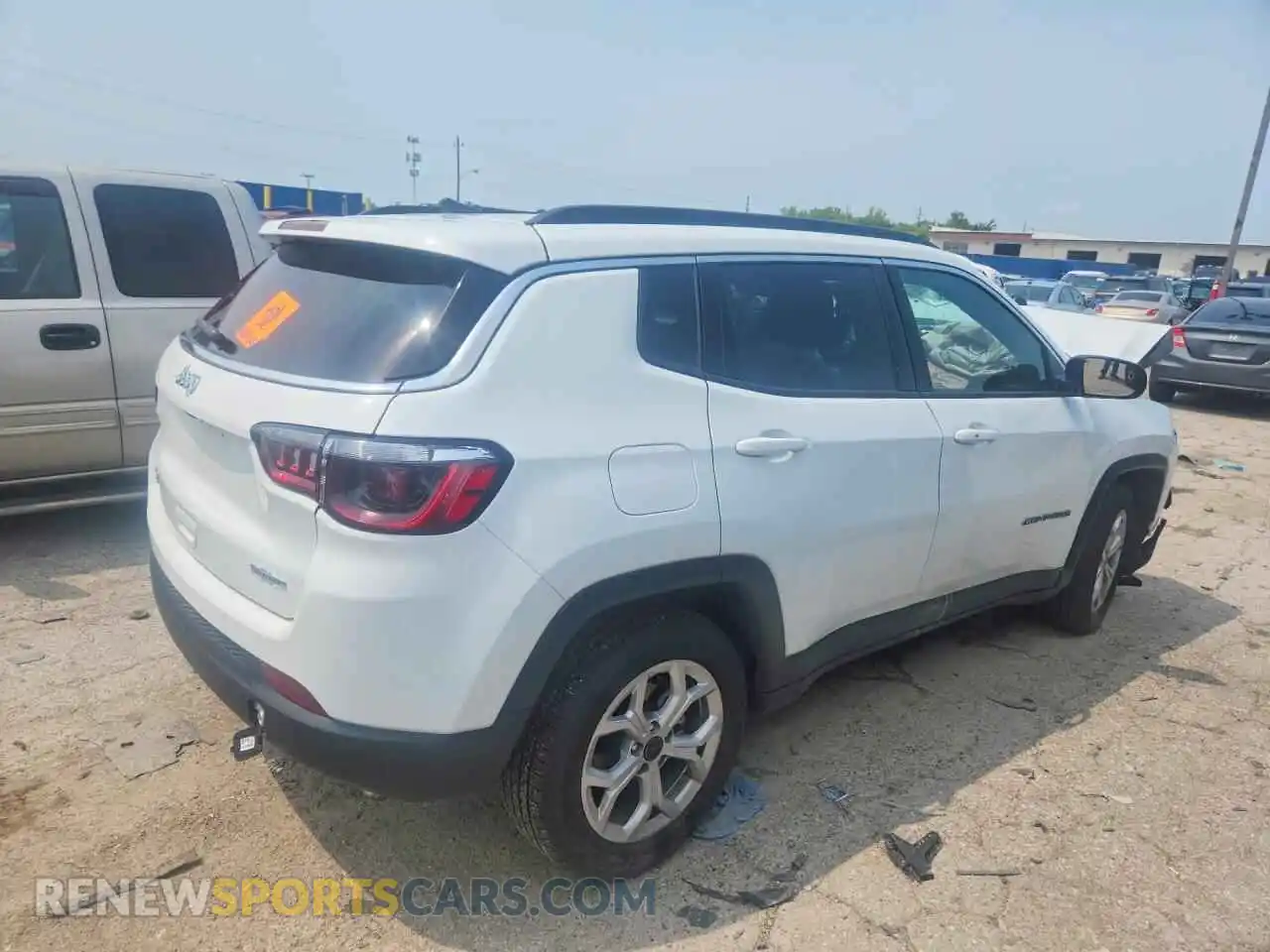 3 fotografías del automóvil dañado 3C4NJDBN2ST592977 JEEP COMPASS 2025