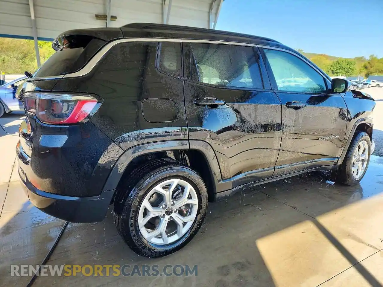 3 Фотография поврежденного автомобиля 3C4NJDBN2ST597869 JEEP COMPASS 2025