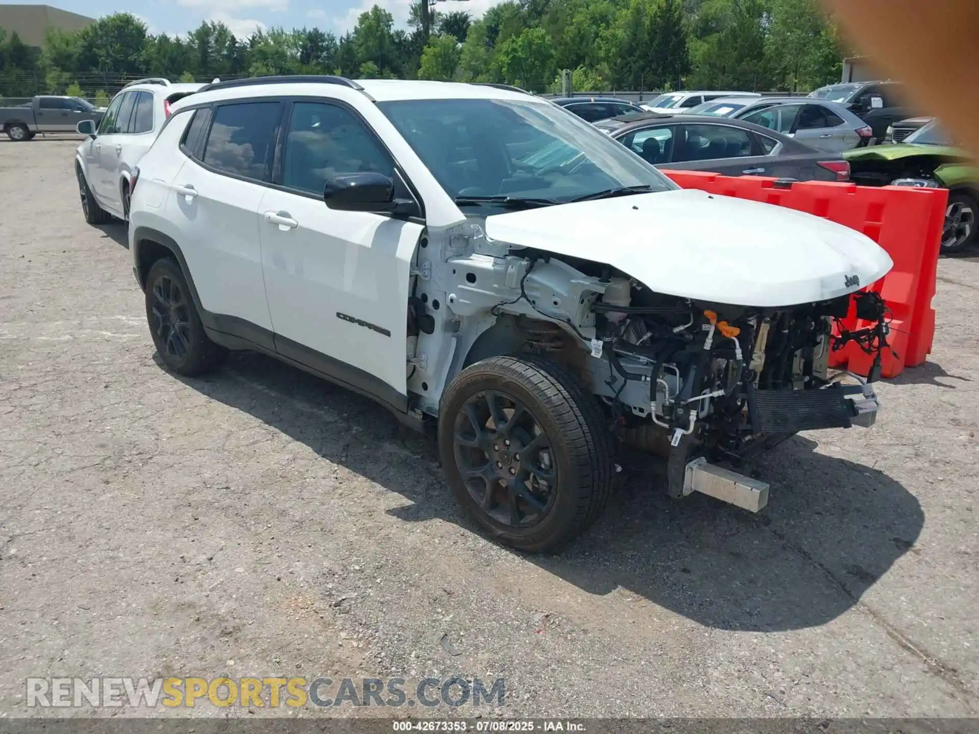 1 Photograph of a damaged car 3C4NJDBN3ST585178 JEEP COMPASS 2025