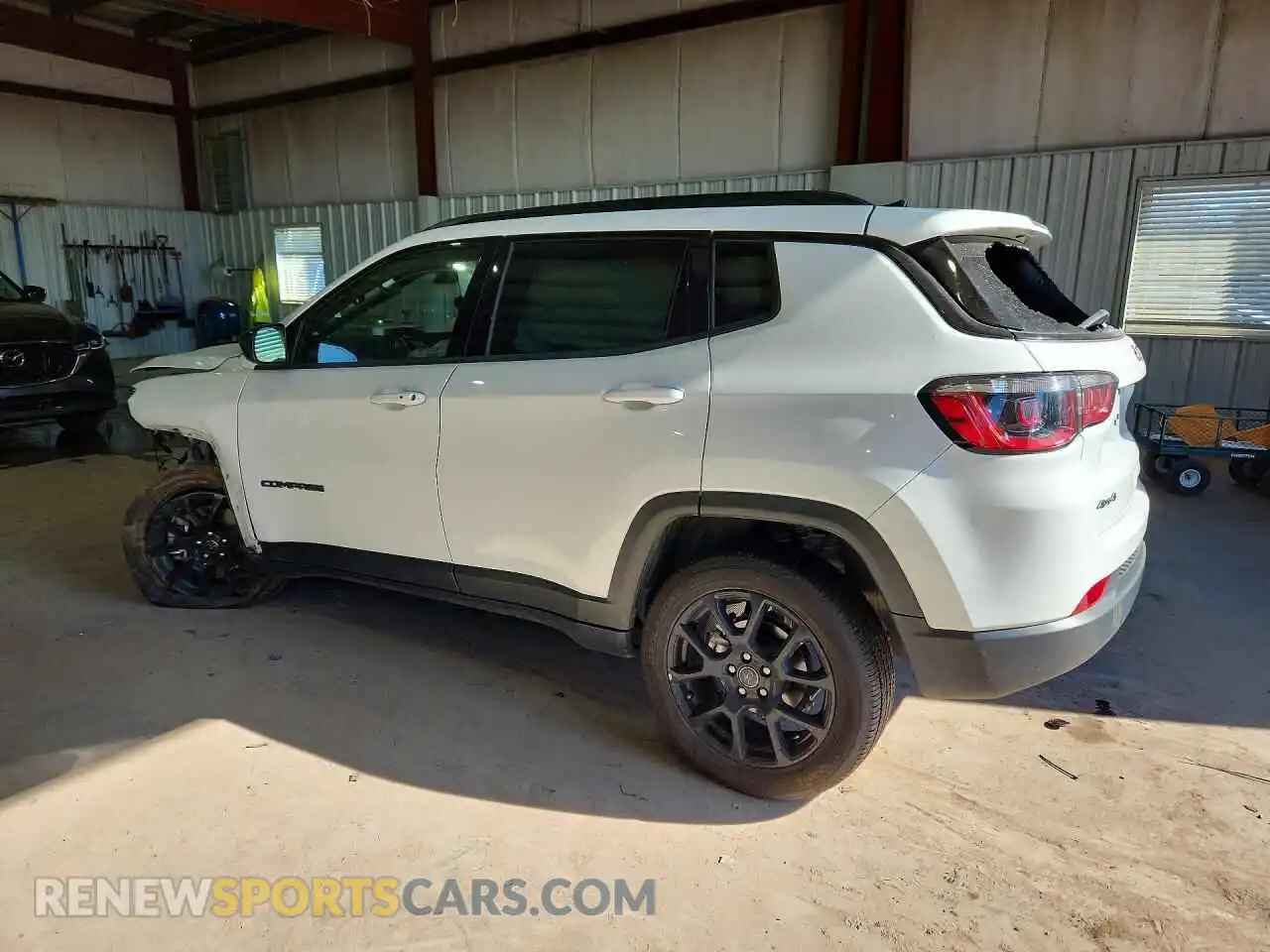 2 Фотография поврежденного автомобиля 3C4NJDBN3ST606286 JEEP COMPASS 2025