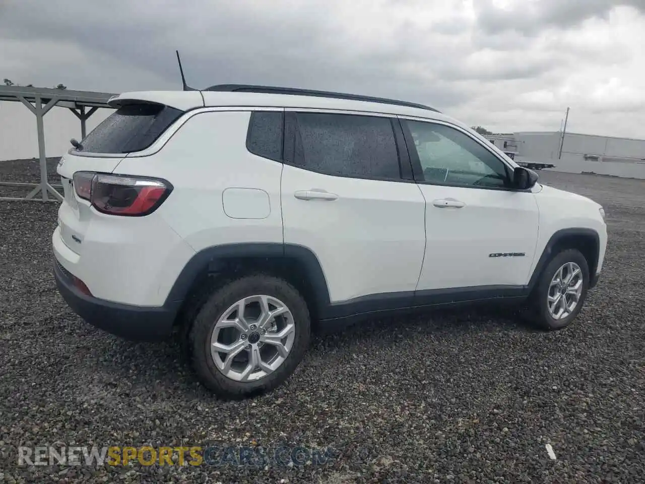 3 Photograph of a damaged car 3C4NJDBN3ST616803 JEEP COMPASS 2025