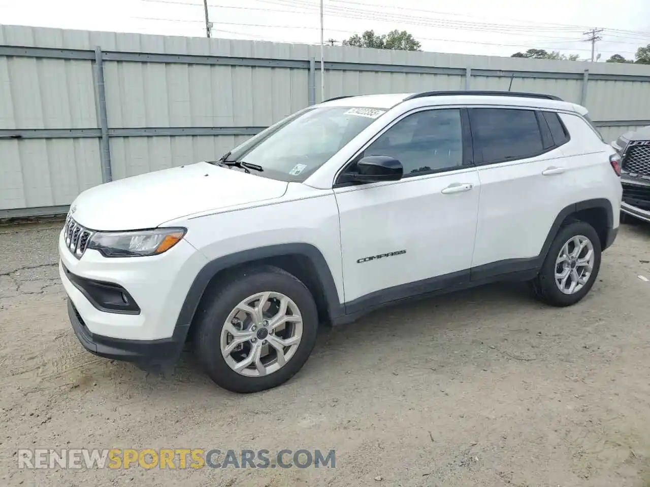 1 Photograph of a damaged car 3C4NJDBN4ST540654 JEEP COMPASS 2025
