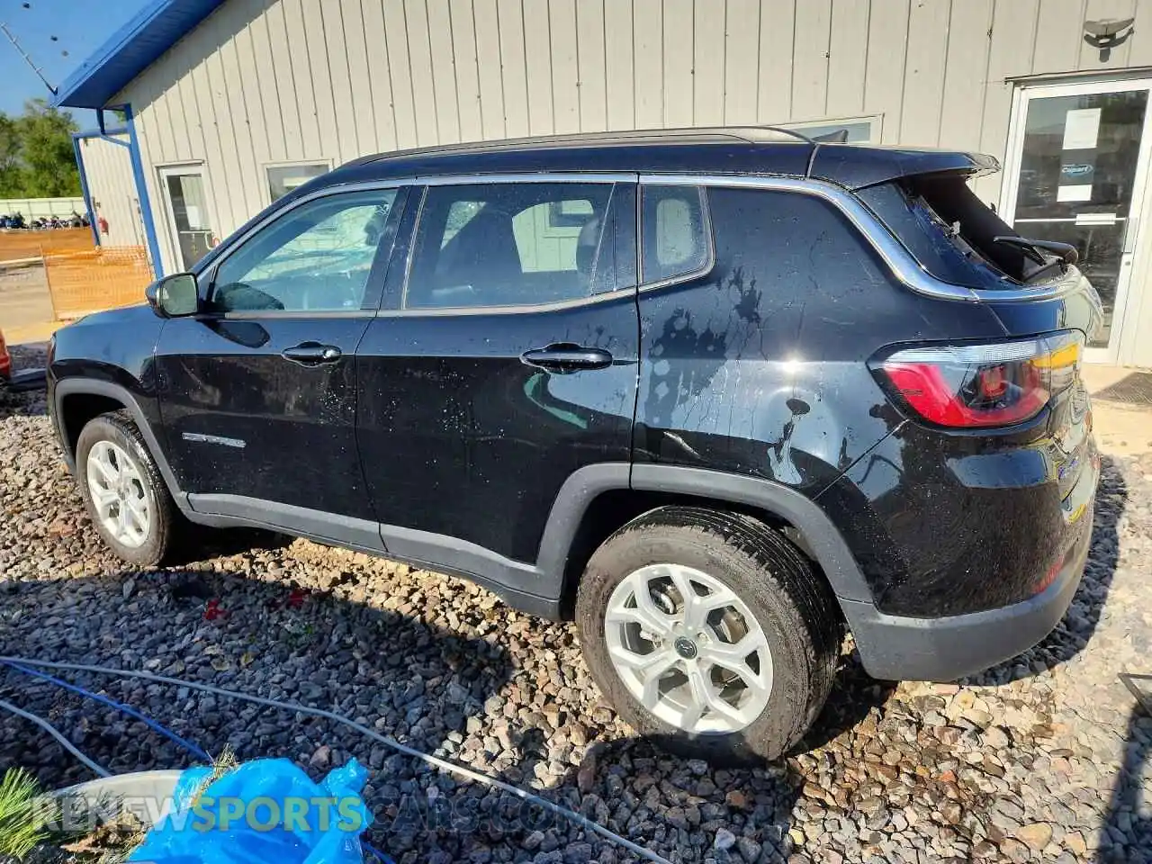 2 Photograph of a damaged car 3C4NJDBN4ST549189 JEEP COMPASS 2025