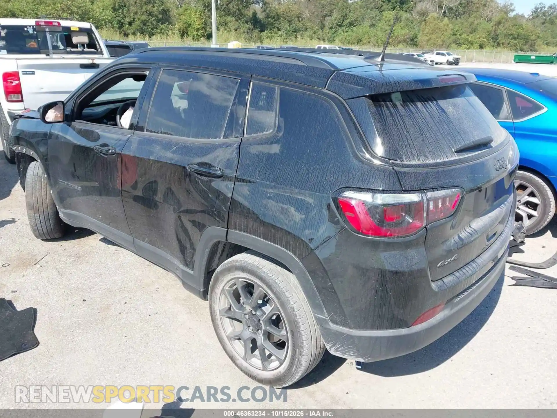 3 Photograph of a damaged car 3C4NJDBN4ST550777 JEEP COMPASS 2025