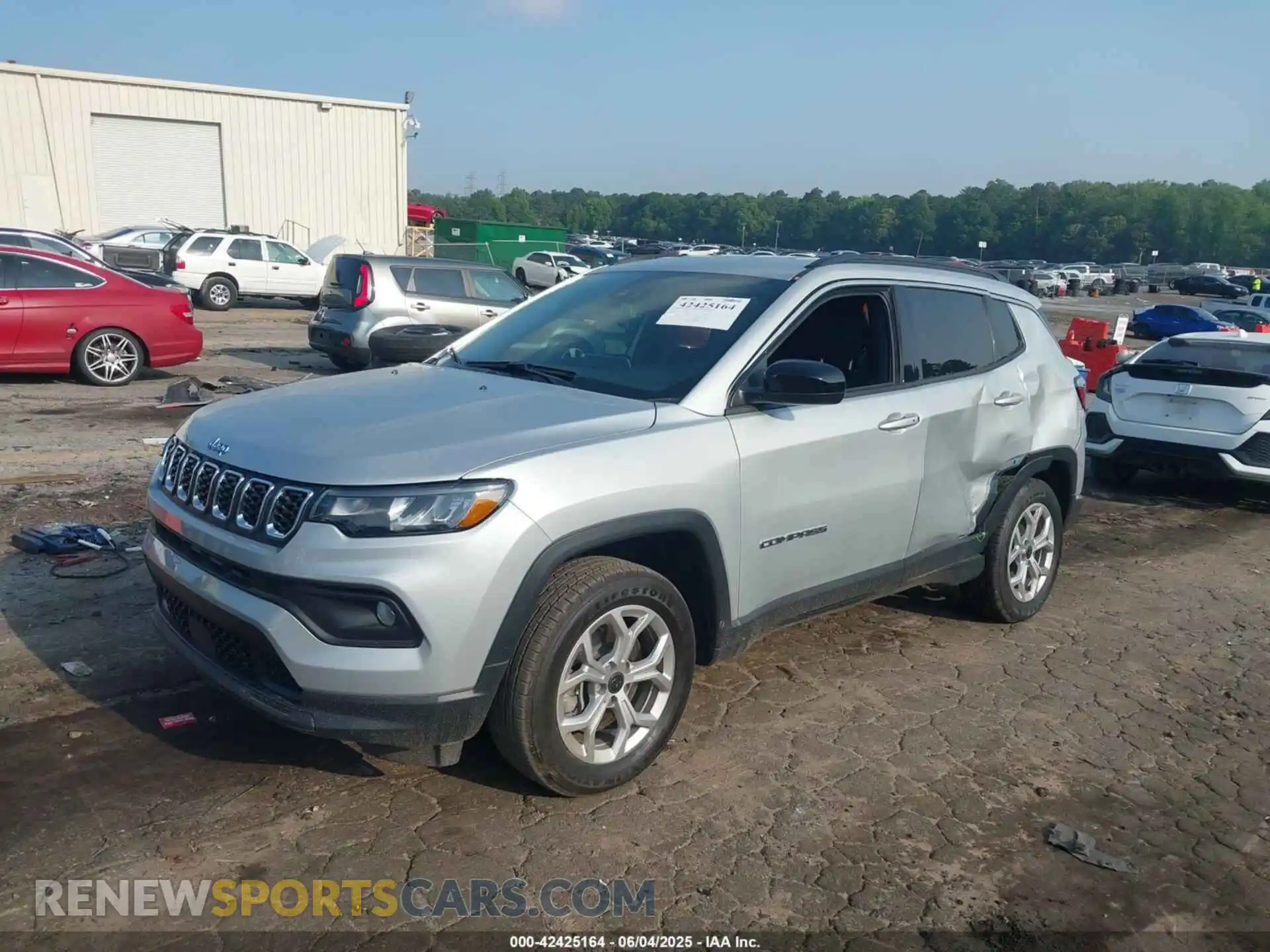 2 fotografías del automóvil dañado 3C4NJDBN5ST544793 JEEP COMPASS 2025