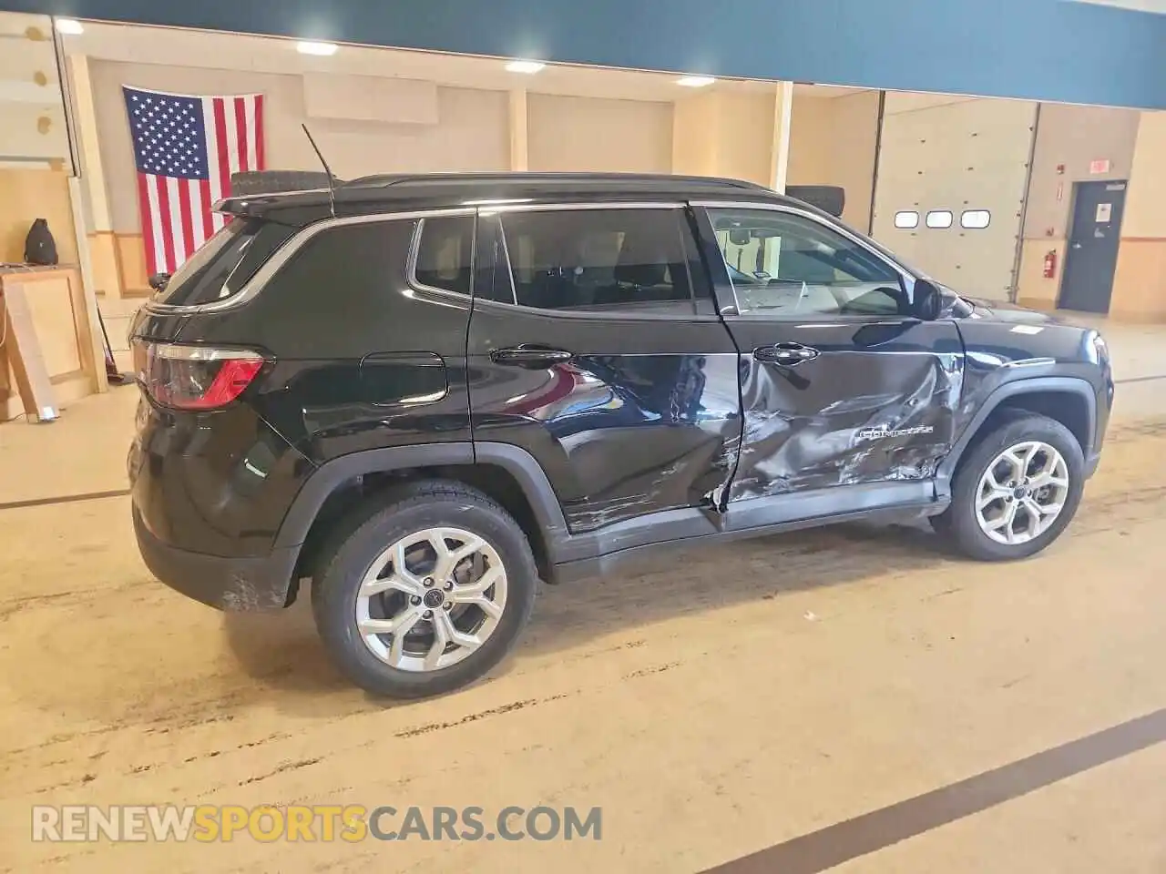 3 Photograph of a damaged car 3C4NJDBN5ST548875 JEEP COMPASS 2025