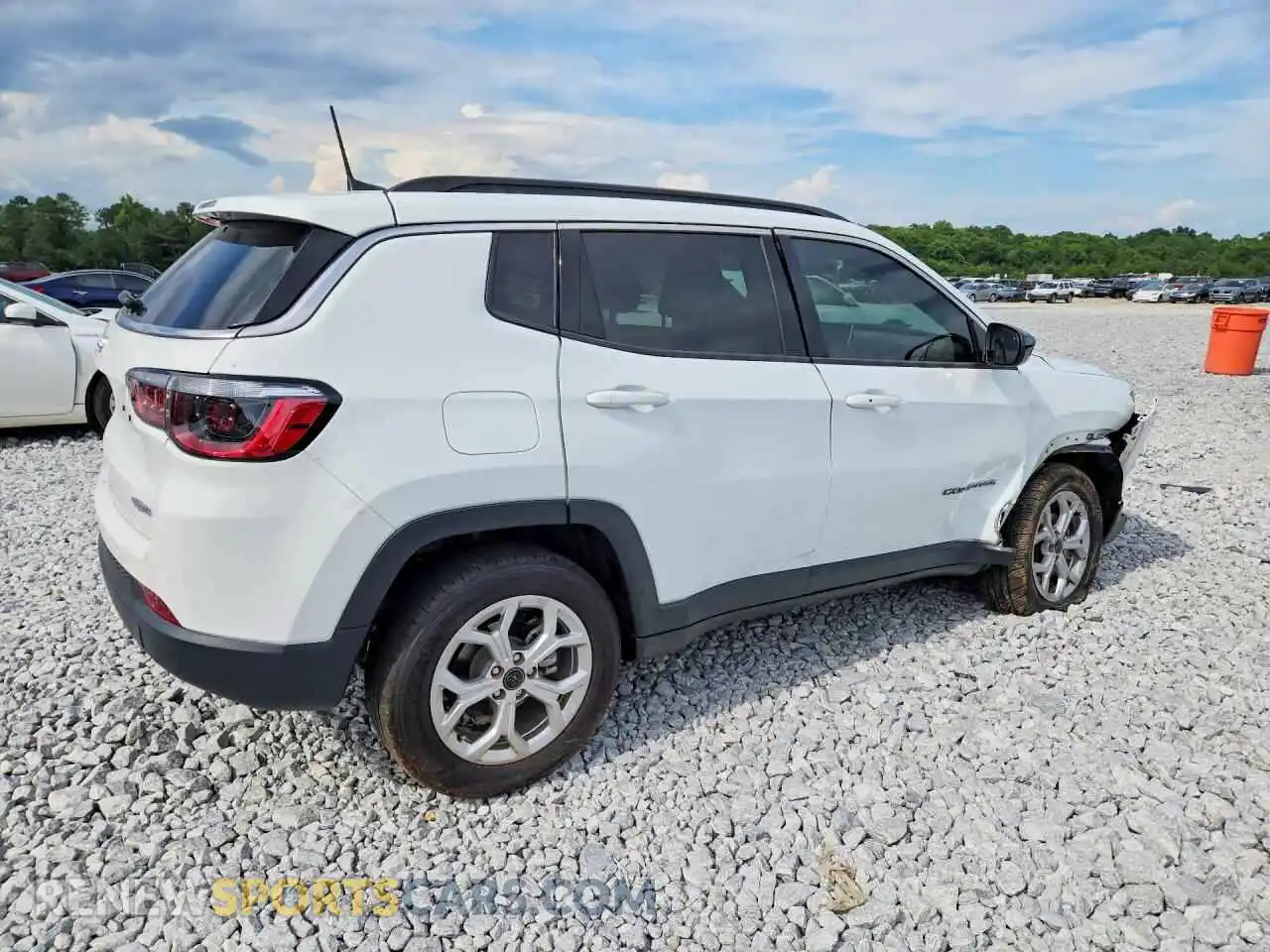 3 Photograph of a damaged car 3C4NJDBN6ST554443 JEEP COMPASS 2025