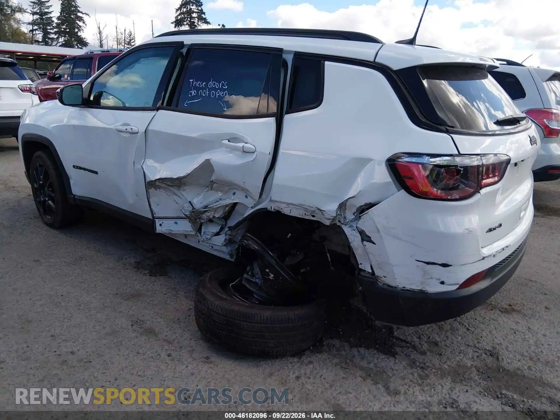 3 Фотография поврежденного автомобиля 3C4NJDBN6ST606007 JEEP COMPASS 2025