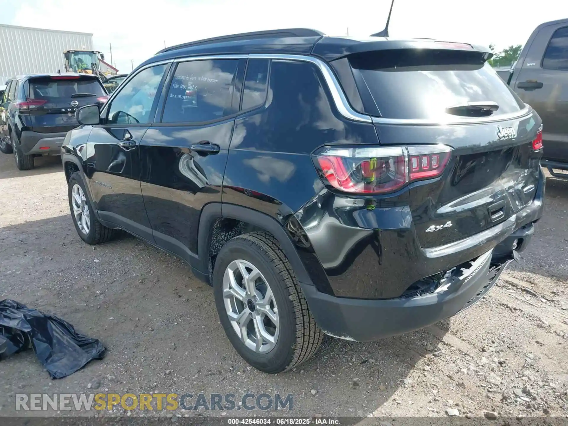 3 Фотография поврежденного автомобиля 3C4NJDBN7ST548876 JEEP COMPASS 2025