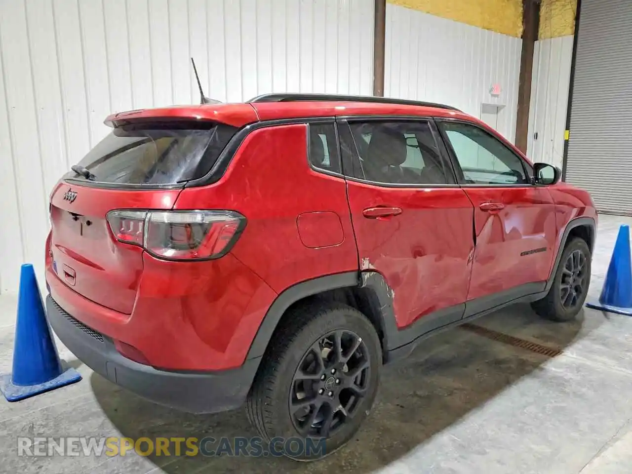 3 Фотография поврежденного автомобиля 3C4NJDBN8ST561832 JEEP COMPASS 2025