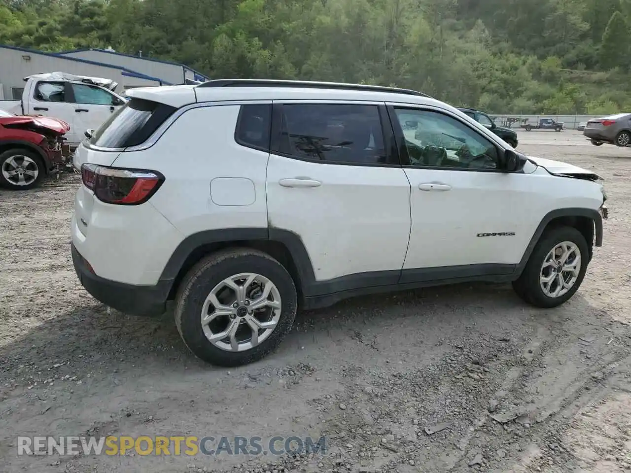3 Photograph of a damaged car 3C4NJDBN9ST539998 JEEP COMPASS 2025