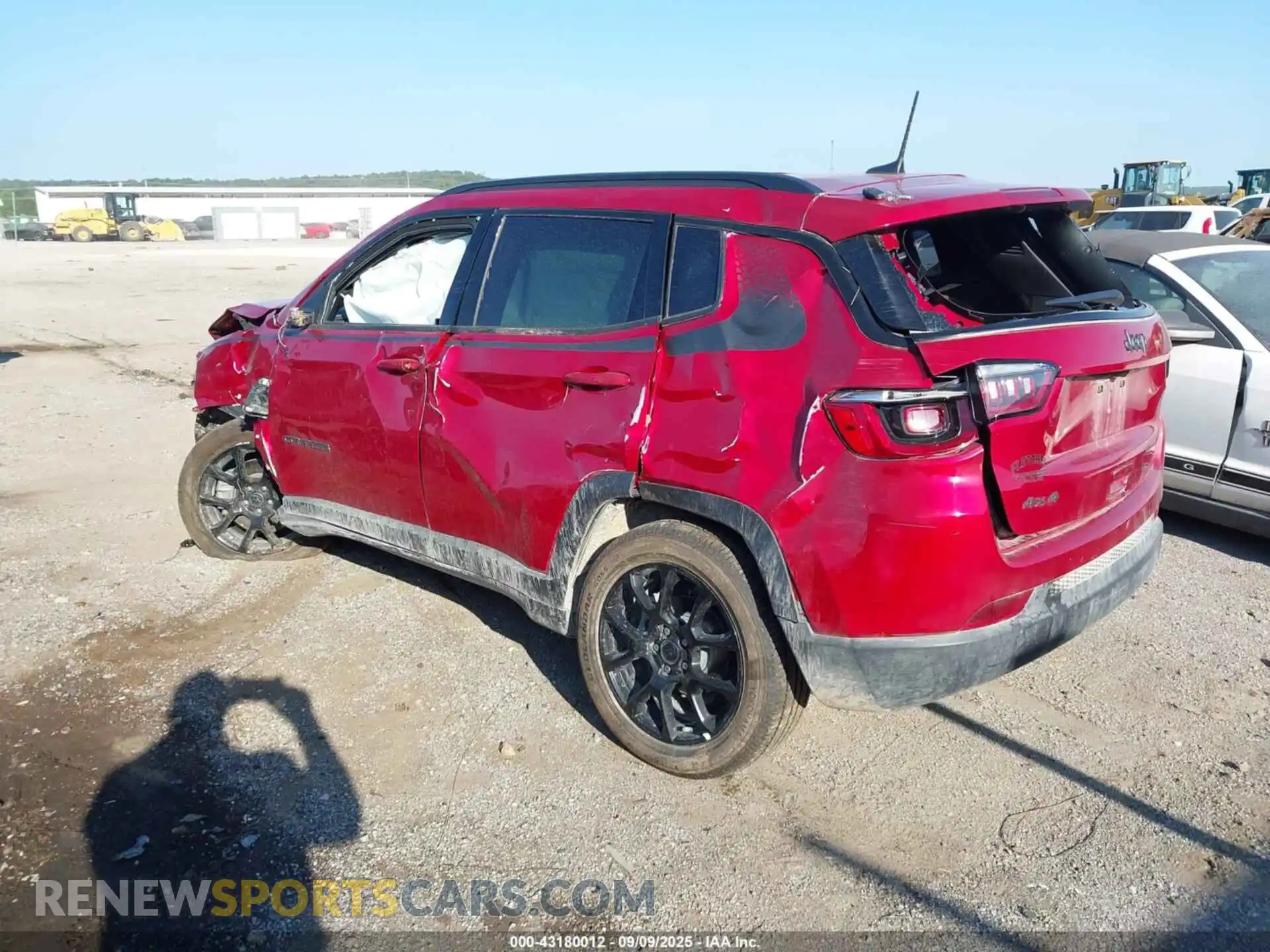 3 Photograph of a damaged car 3C4NJDBN9ST568398 JEEP COMPASS 2025