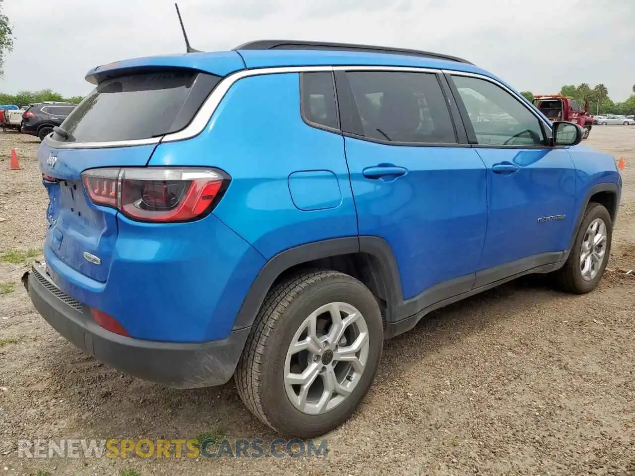 3 Photograph of a damaged car 3C4NJDBNXST502068 JEEP COMPASS 2025