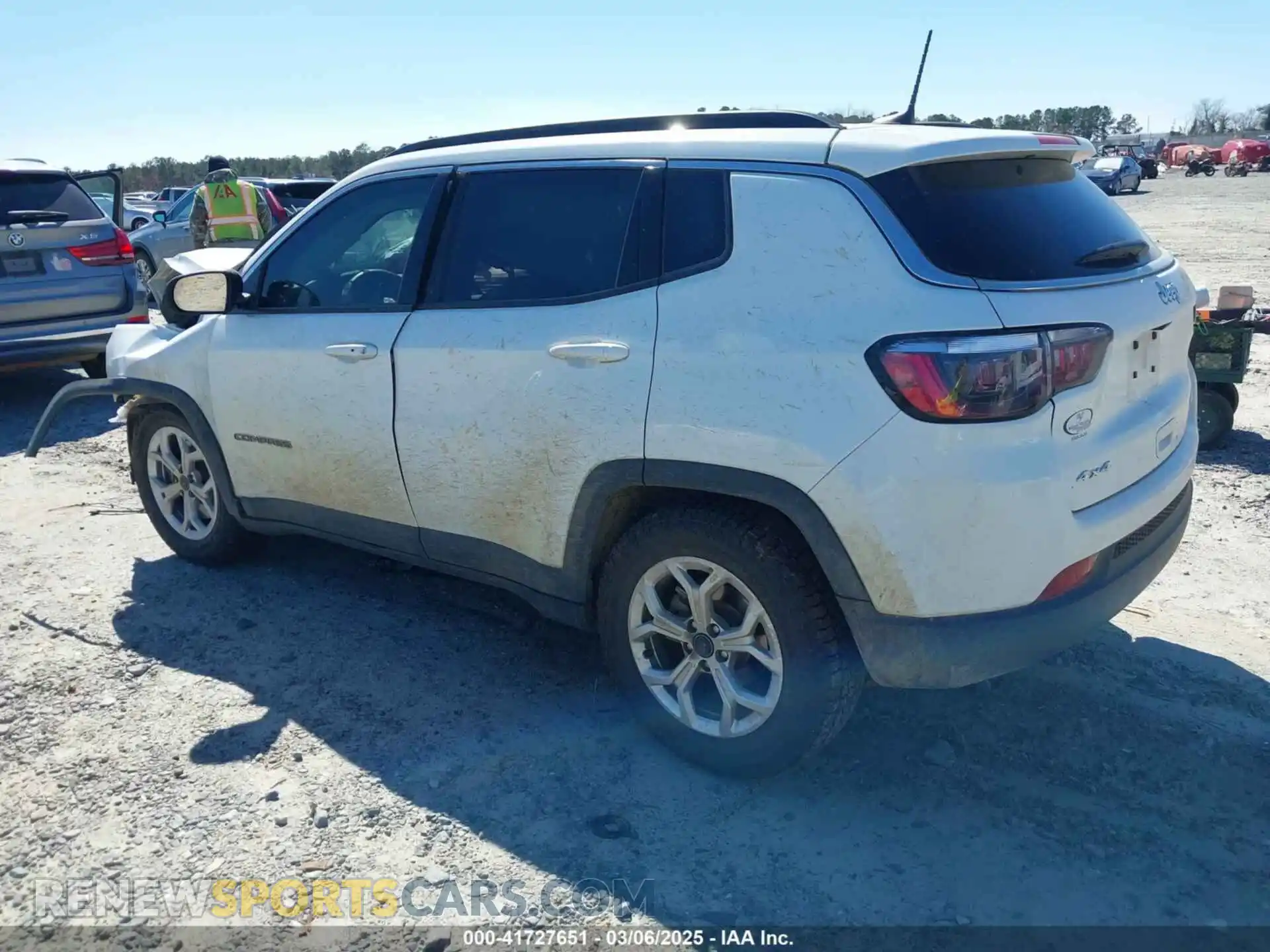3 Photograph of a damaged car 3C4NJDBNXST520974 JEEP COMPASS 2025