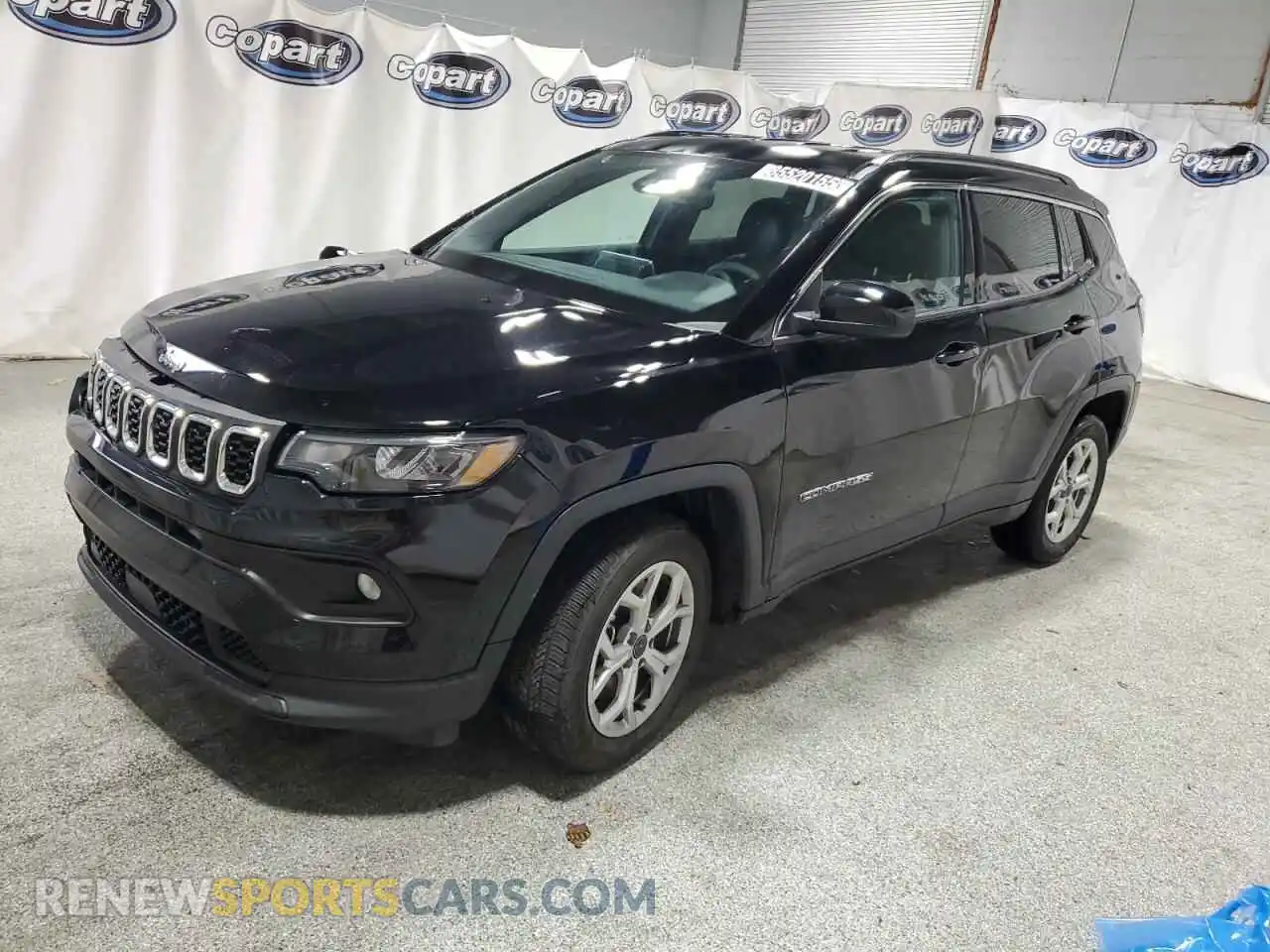 1 Photograph of a damaged car 3C4NJDBNXST523714 JEEP COMPASS 2025