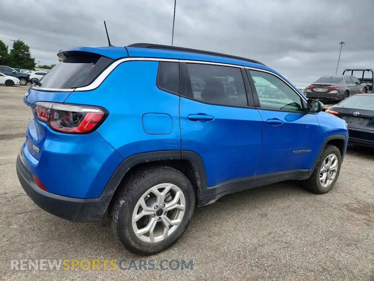 3 Photograph of a damaged car 3C4NJDBNXST534941 JEEP COMPASS 2025