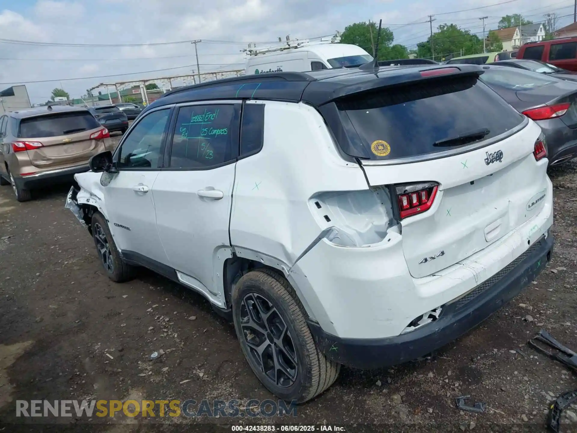 3 Фотография поврежденного автомобиля 3C4NJDCN0ST502532 JEEP COMPASS 2025