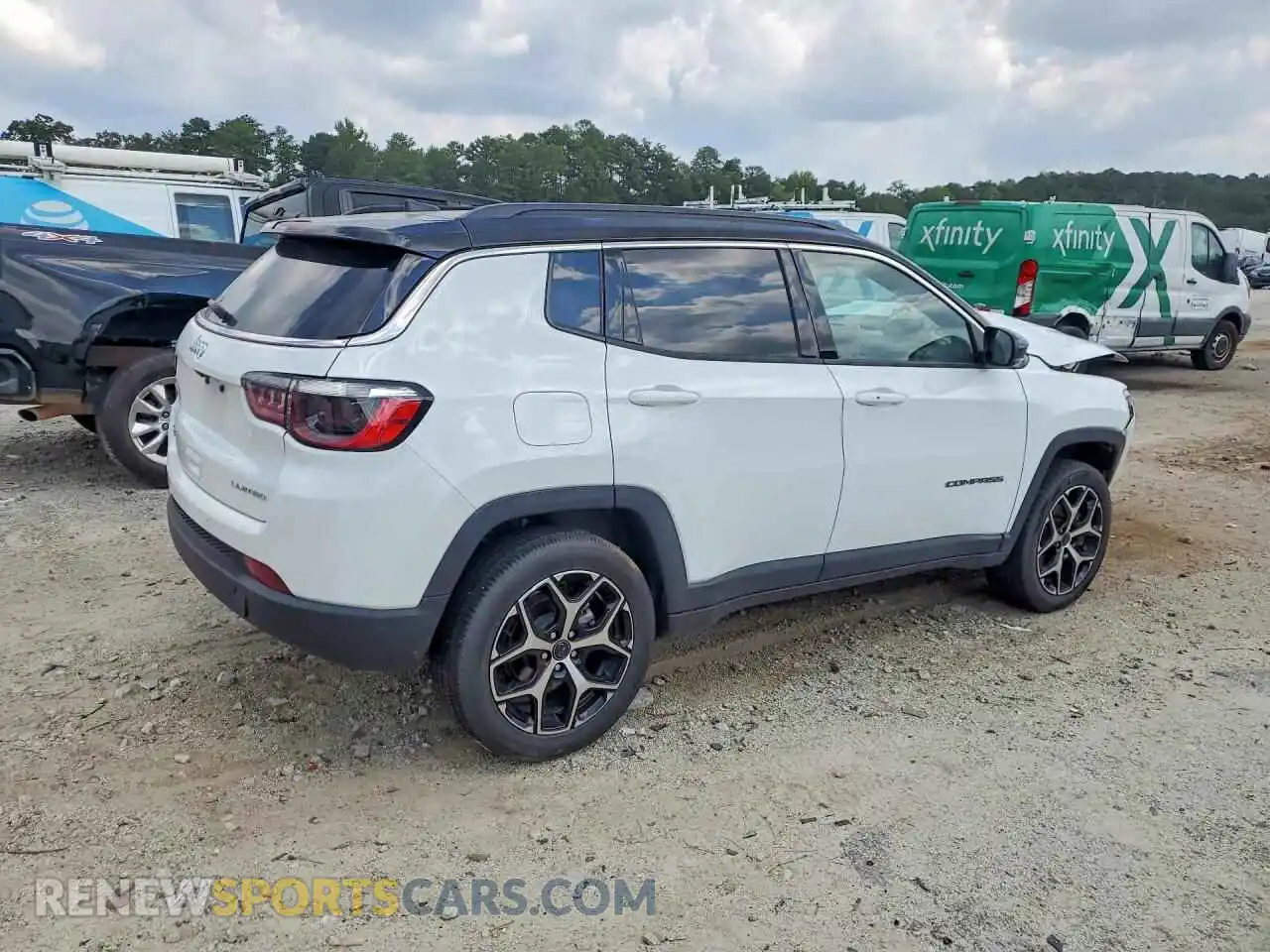 3 Photograph of a damaged car 3C4NJDCN0ST581555 JEEP COMPASS 2025