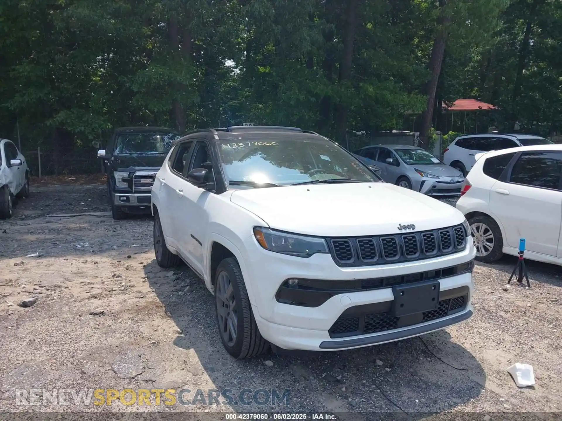 1 Photograph of a damaged car 3C4NJDCN1ST502474 JEEP COMPASS 2025