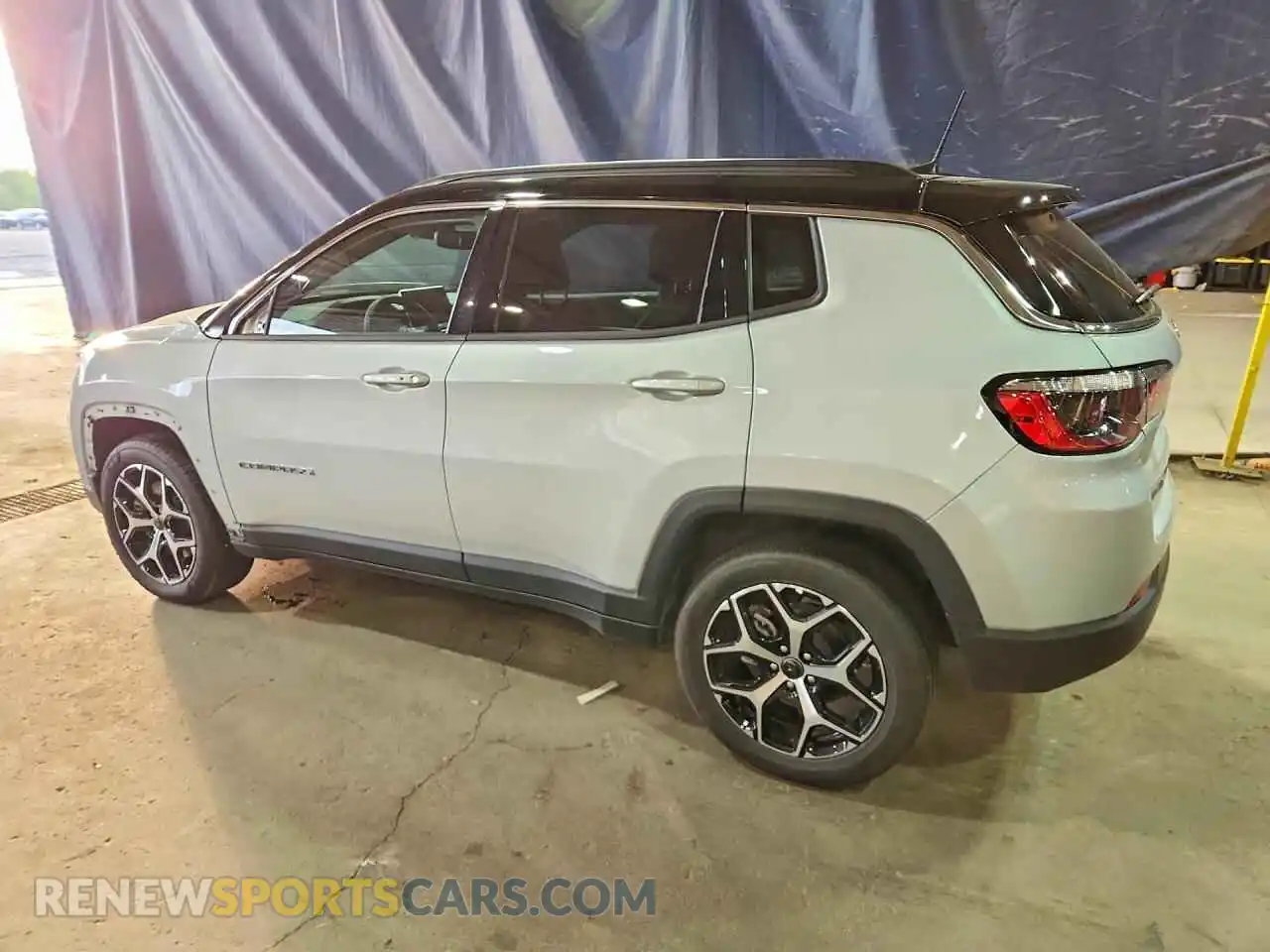 2 Photograph of a damaged car 3C4NJDCN1ST622307 JEEP COMPASS 2025