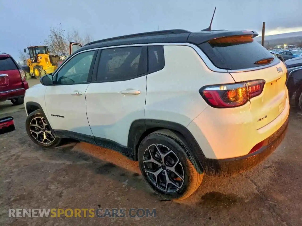 2 Photograph of a damaged car 3C4NJDCN2ST512169 JEEP COMPASS 2025