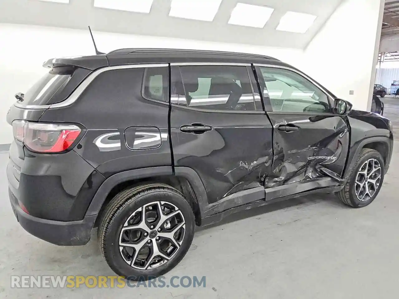 3 Photograph of a damaged car 3C4NJDCN2ST578642 JEEP COMPASS 2025