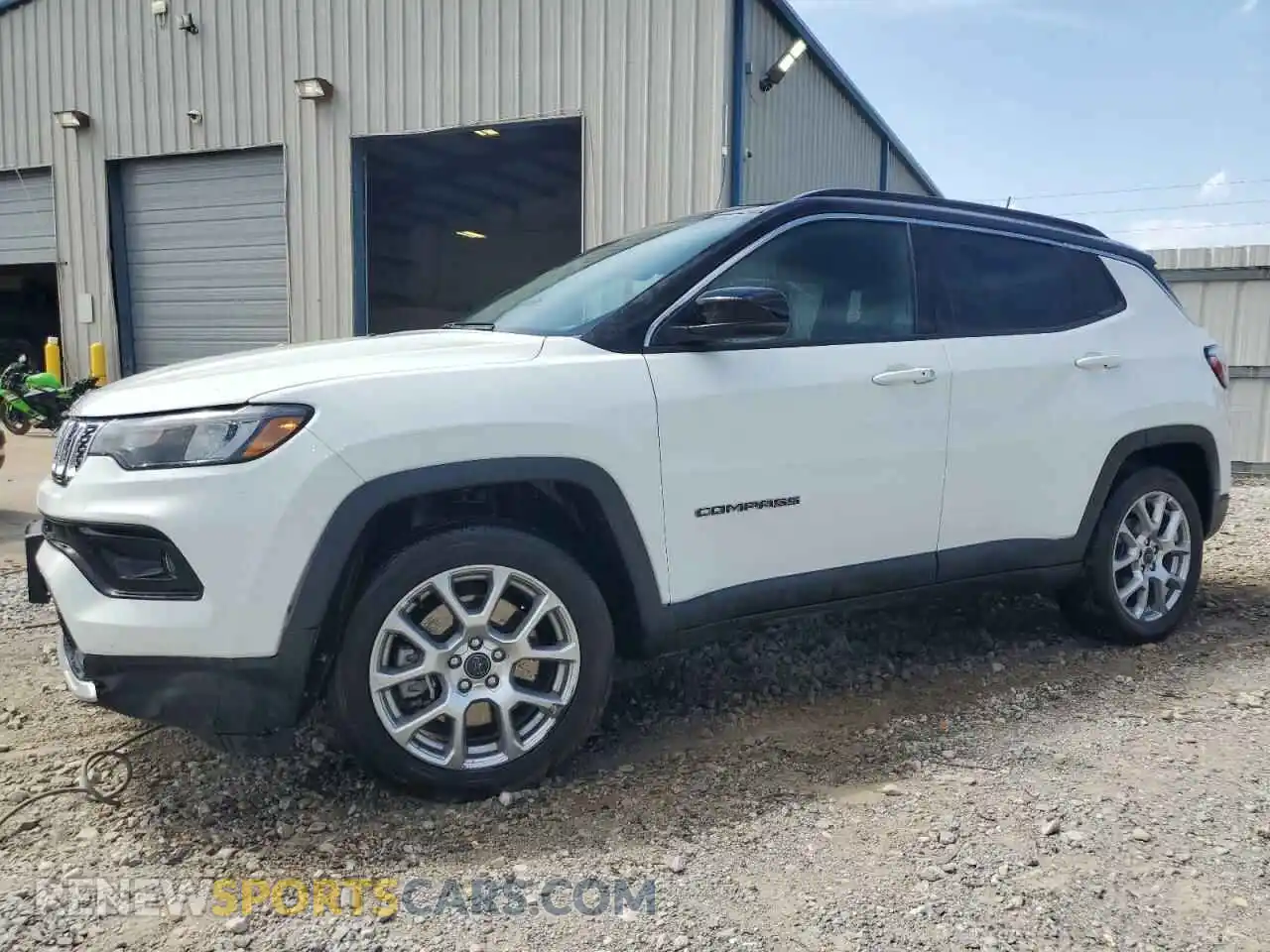 1 Photograph of a damaged car 3C4NJDCN3ST513038 JEEP COMPASS 2025