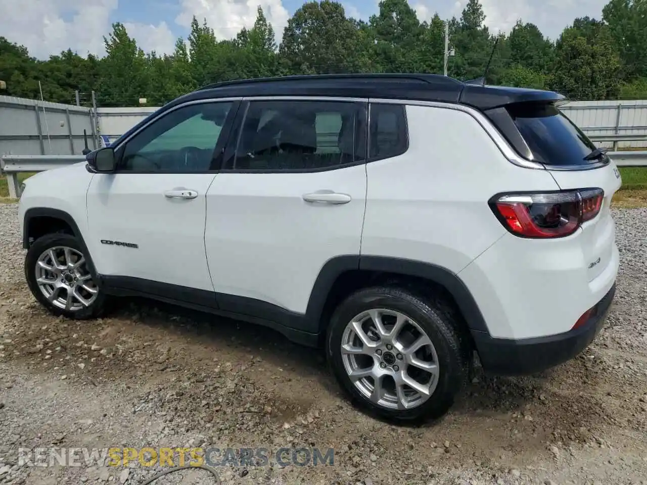 2 Photograph of a damaged car 3C4NJDCN3ST513038 JEEP COMPASS 2025