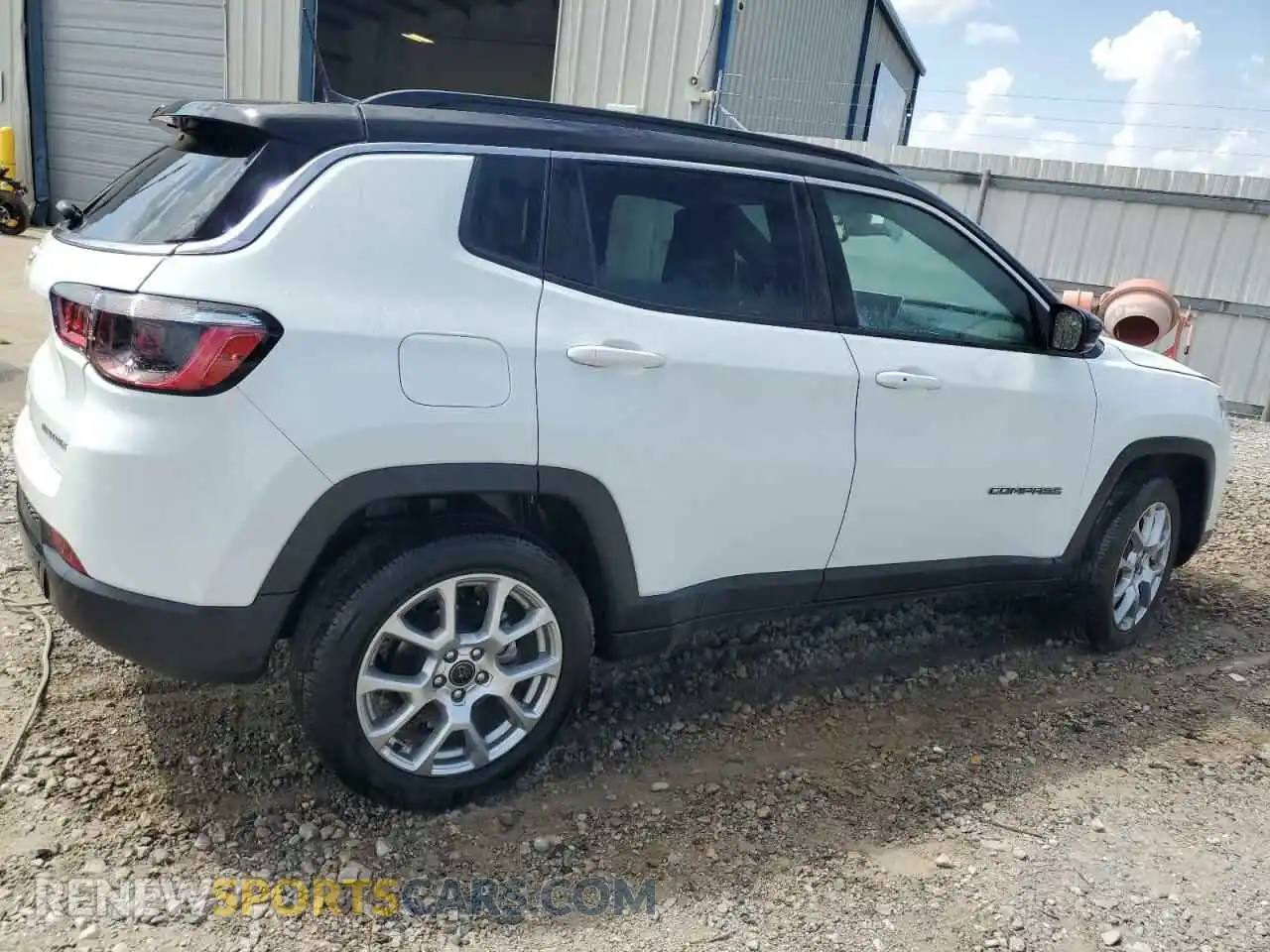 3 Photograph of a damaged car 3C4NJDCN3ST513038 JEEP COMPASS 2025