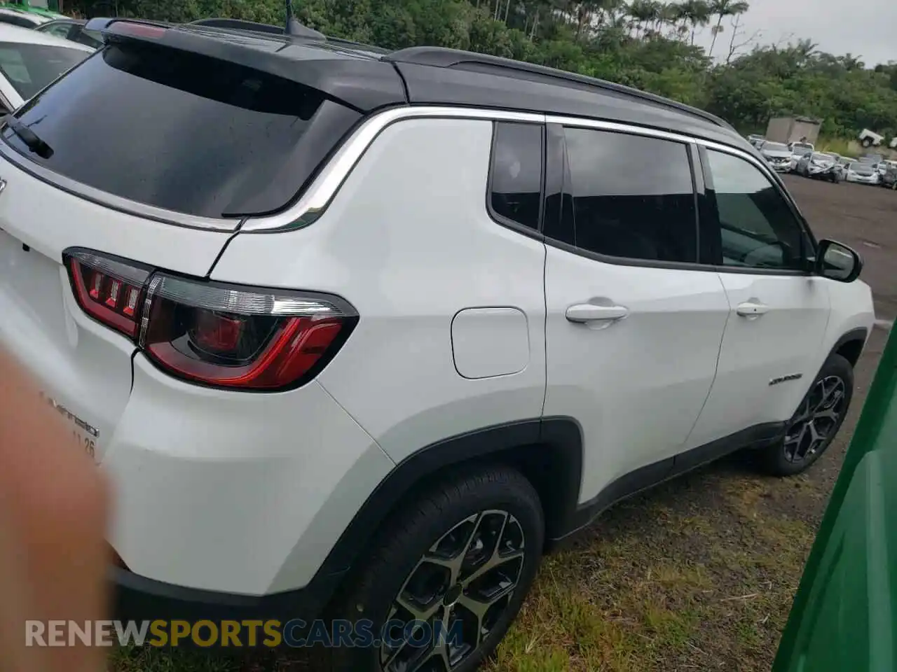 3 Photograph of a damaged car 3C4NJDCN3ST518241 JEEP COMPASS 2025