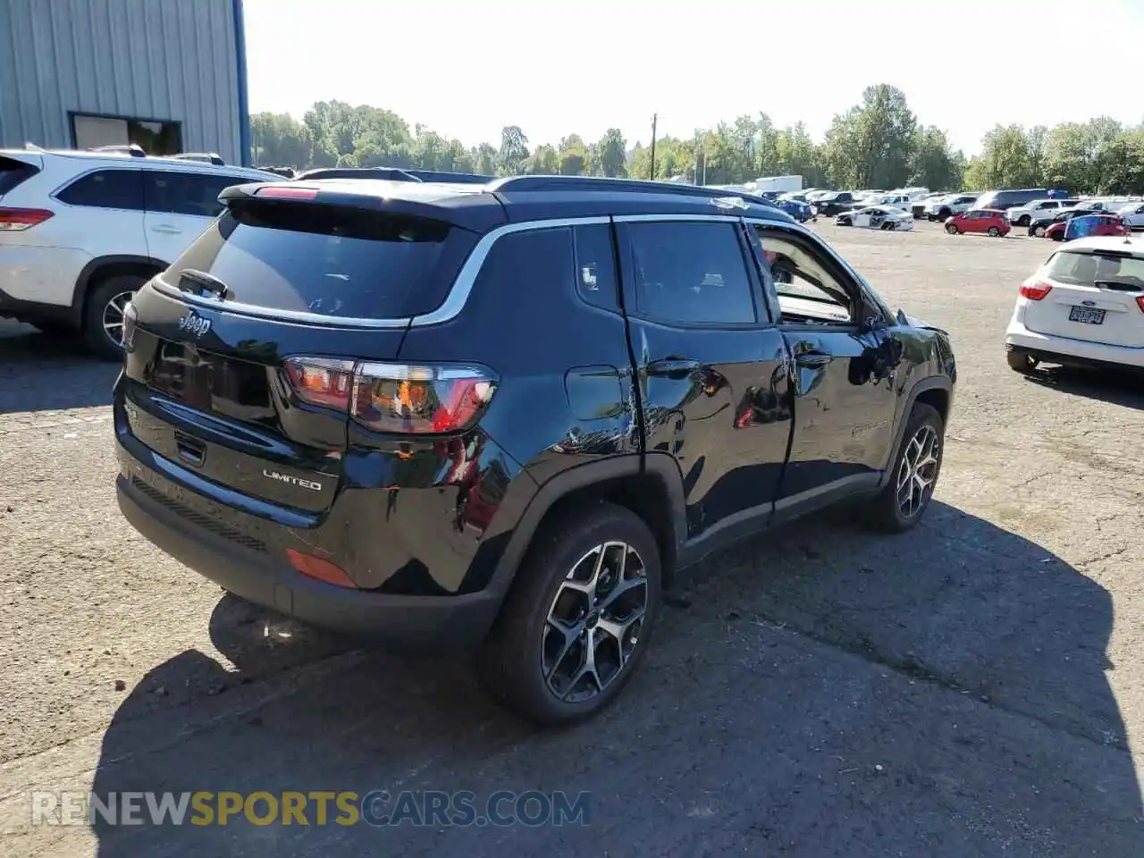 3 Photograph of a damaged car 3C4NJDCN3ST578844 JEEP COMPASS 2025