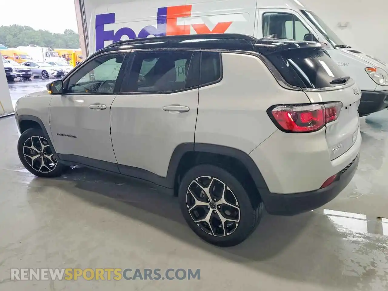 2 Фотография поврежденного автомобиля 3C4NJDCN3ST581419 JEEP COMPASS 2025