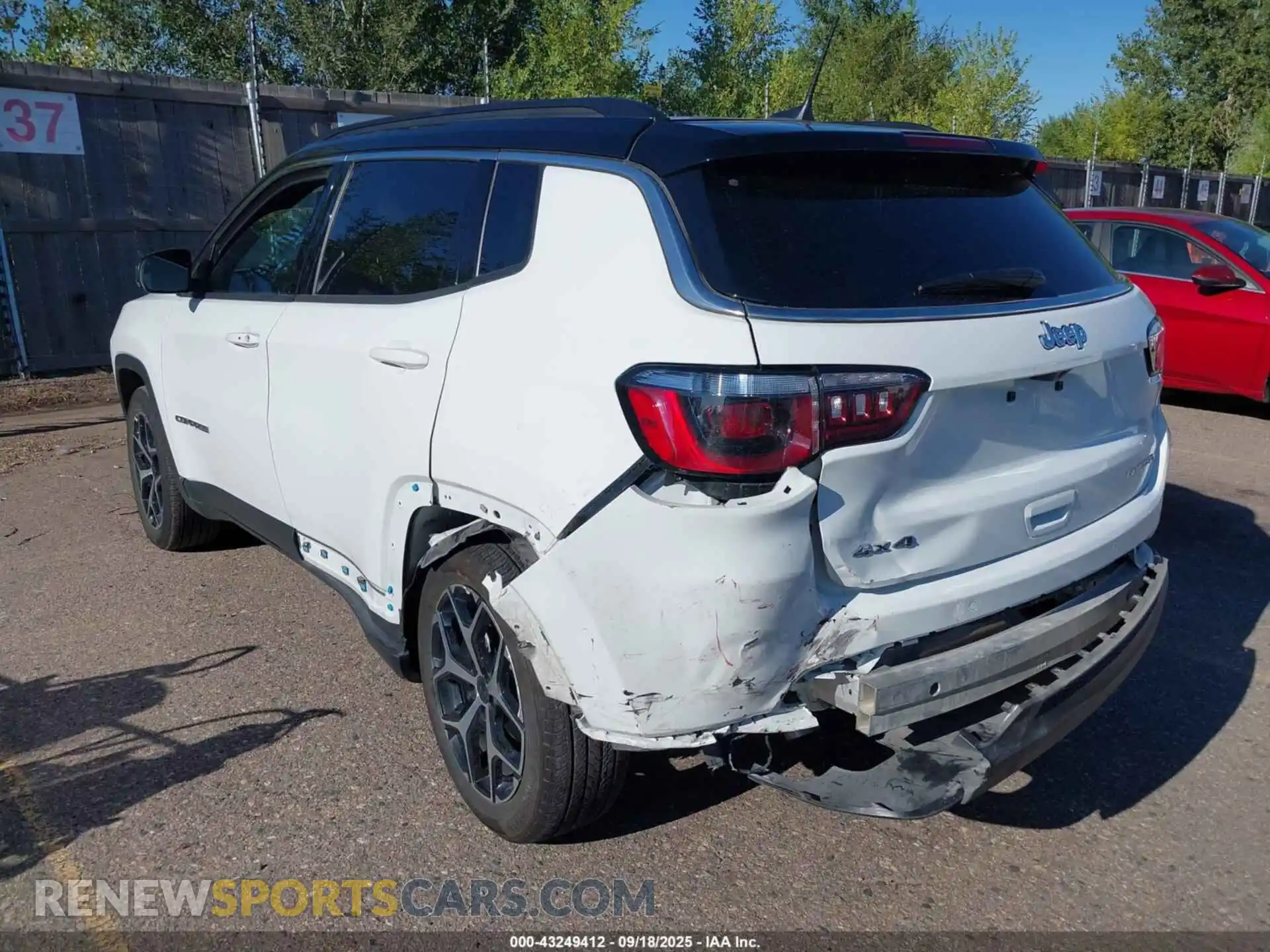 3 Photograph of a damaged car 3C4NJDCN3ST598222 JEEP COMPASS 2025