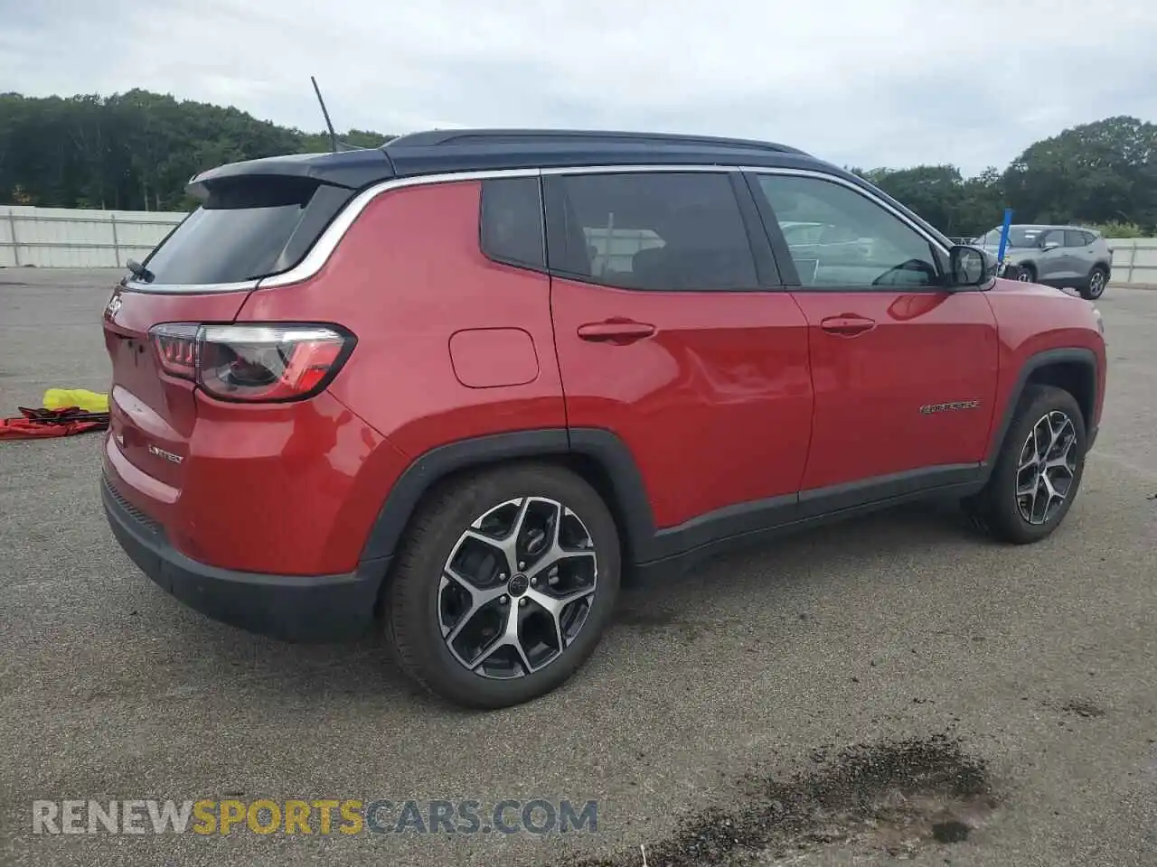3 Photograph of a damaged car 3C4NJDCN4ST511279 JEEP COMPASS 2025
