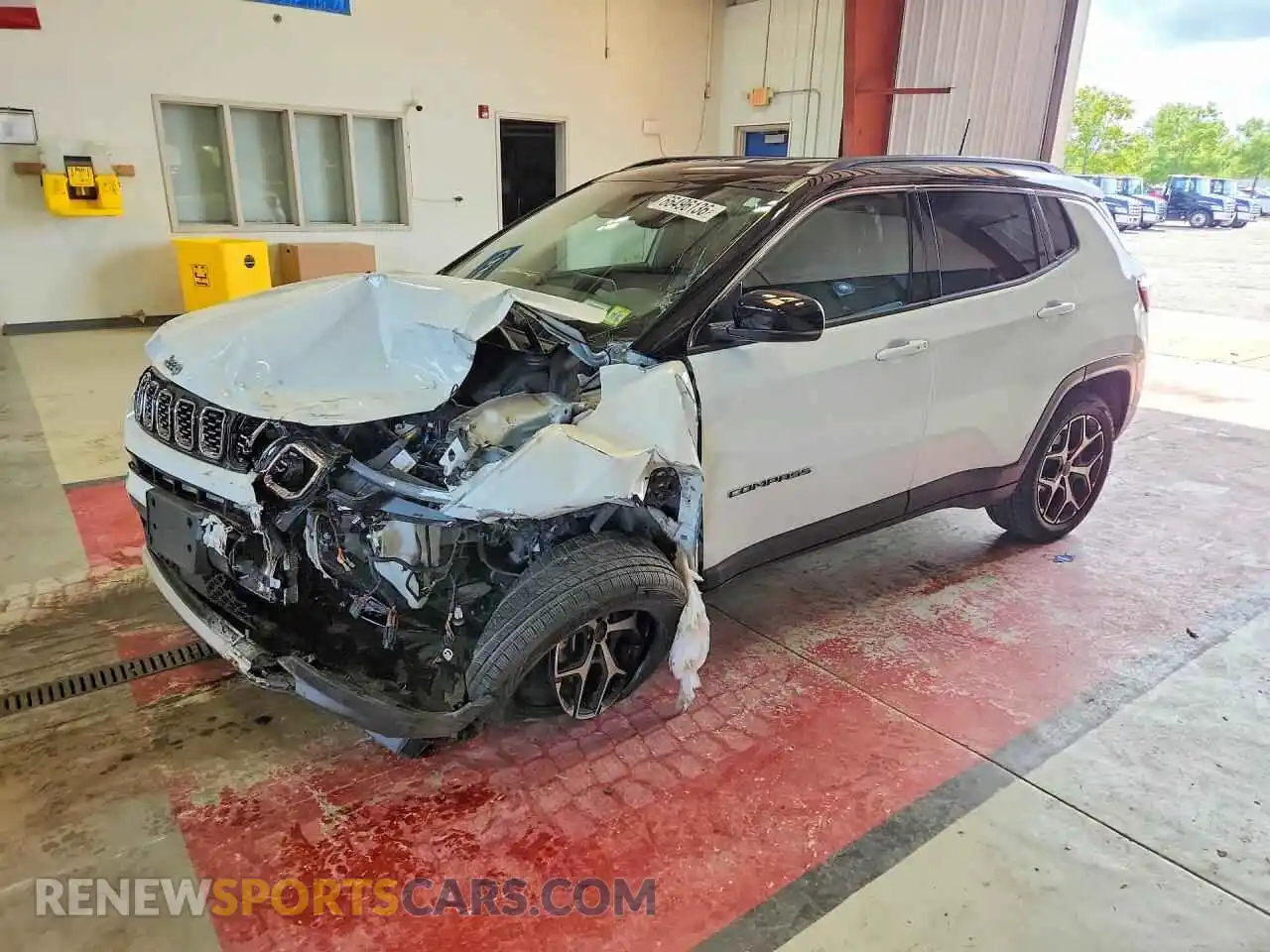 1 Фотография поврежденного автомобиля 3C4NJDCN4ST555525 JEEP COMPASS 2025